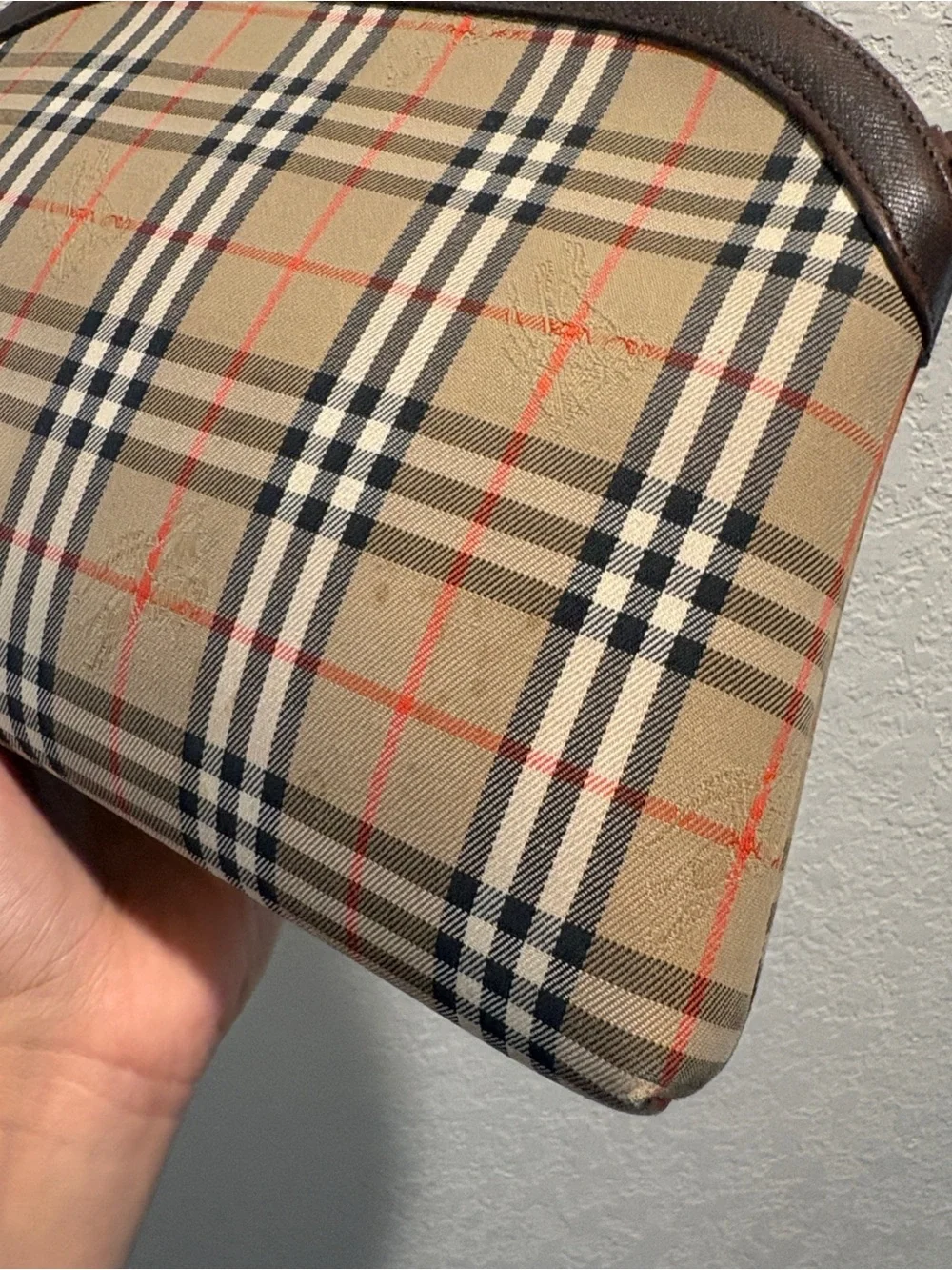 Burberry Vintage Tan Plaid Toiletry Pouch with Brown Trim